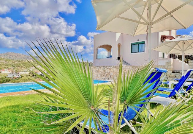 Villa in Almyrida - Beach Villa Evgenia with private pool Villa in Almyrida - Beach Villa Evgenia with private pool