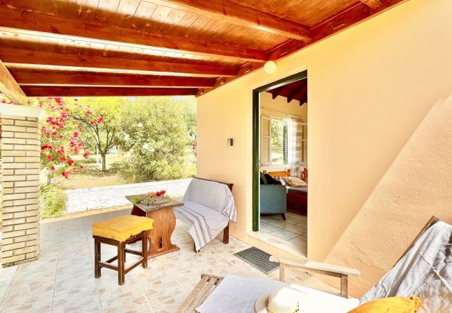 Villa in Roda - Renas Studio near Roda Villa in Roda - Renas Studio near Roda