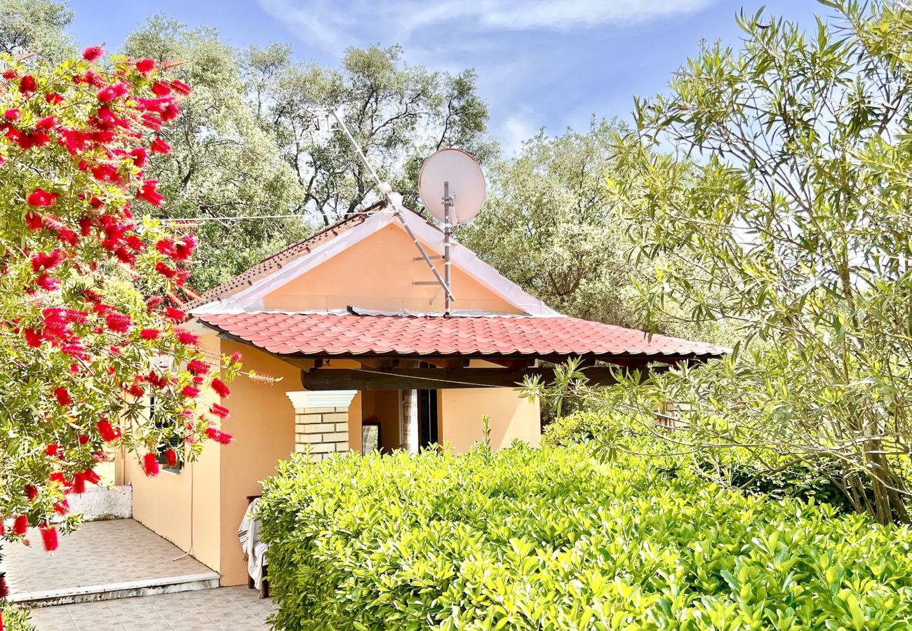 Villa in Roda - Renas Studio near Roda