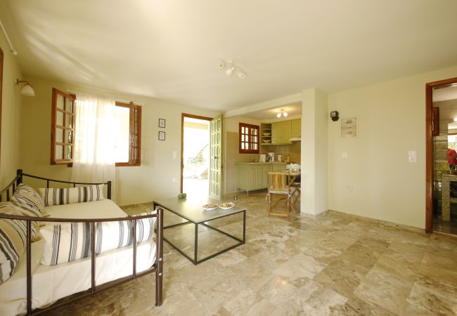 Villa in Roda - Renas Sweet Home near Roda Villa in Roda - Renas Sweet Home near Roda