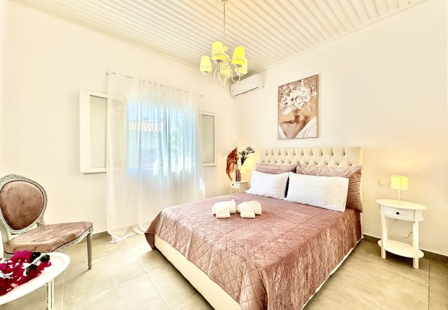 Villa in Acharavi - Boutique Villa Elea with private pool Villa in Acharavi - Boutique Villa Elea with private pool