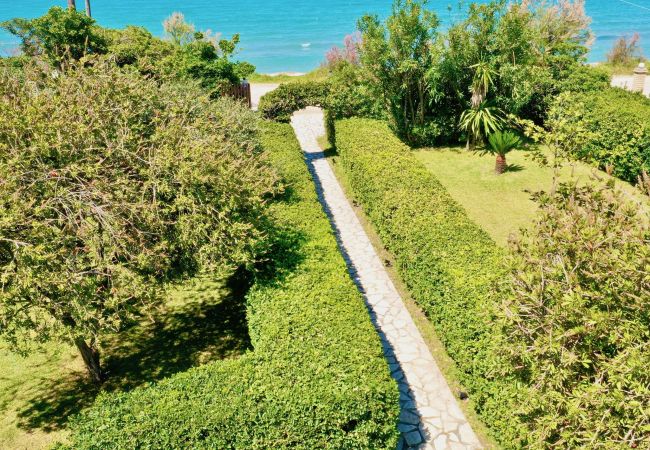 Apartment in Acharavi - Beachfront Suite GardenMare 2 Apartment in Acharavi - Beachfront Suite GardenMare 2