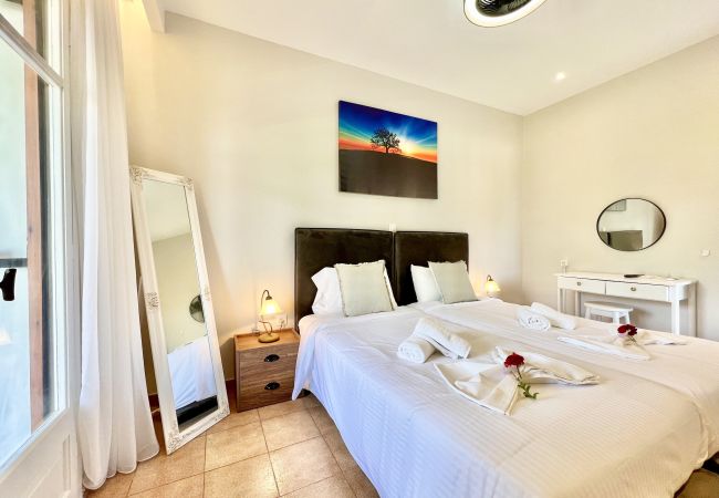 Apartment in Acharavi - Beachfront Suite GardenMare 2 Apartment in Acharavi - Beachfront Suite GardenMare 2