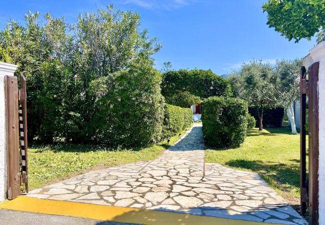 Apartment in Acharavi - Beachfront Suite GardenMare 1 Apartment in Acharavi - Beachfront Suite GardenMare 1