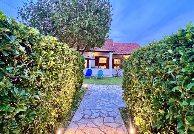 Apartment in Acharavi - Beachfront Suite GardenMare 1 Apartment in Acharavi - Beachfront Suite GardenMare 1