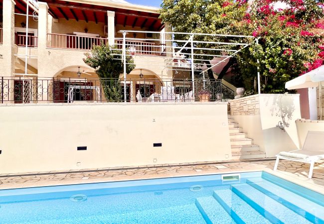Villa in Vlachatika - Villa Tesoro Kalami with private pool Villa in Vlachatika - Villa Tesoro Kalami with private pool