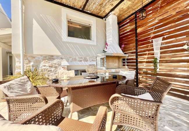 Villa in Vingla - Dimitris Luxury Cottage with private pool Villa in Vingla - Dimitris Luxury Cottage with private pool