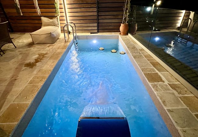 Villa in Vingla - Dimitris Luxury Cottage with private pool Villa in Vingla - Dimitris Luxury Cottage with private pool