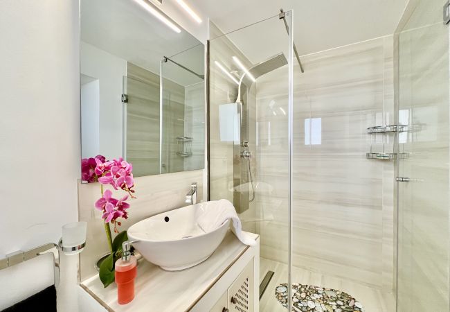 Villa in Vingla - Dimitris Luxury Cottage with private pool Villa in Vingla - Dimitris Luxury Cottage with private pool