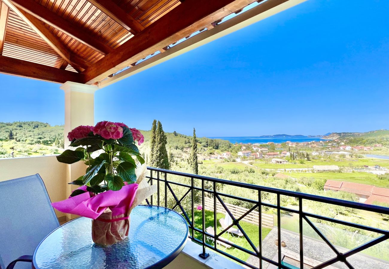 Villa in Arillas - Luxury Villa Makris with private heatable pool