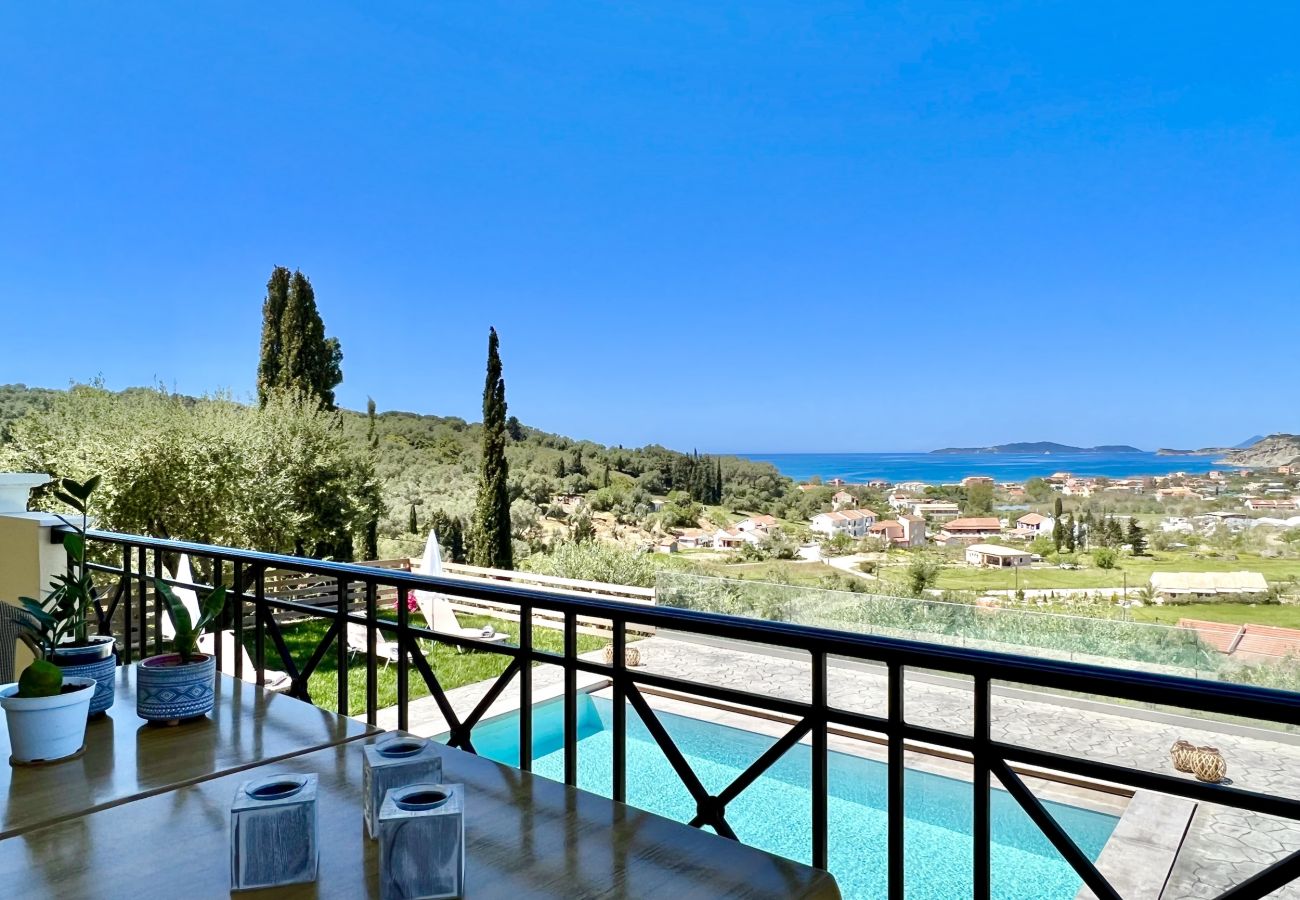 Villa in Arillas - Luxury Villa Makris with private heatable pool