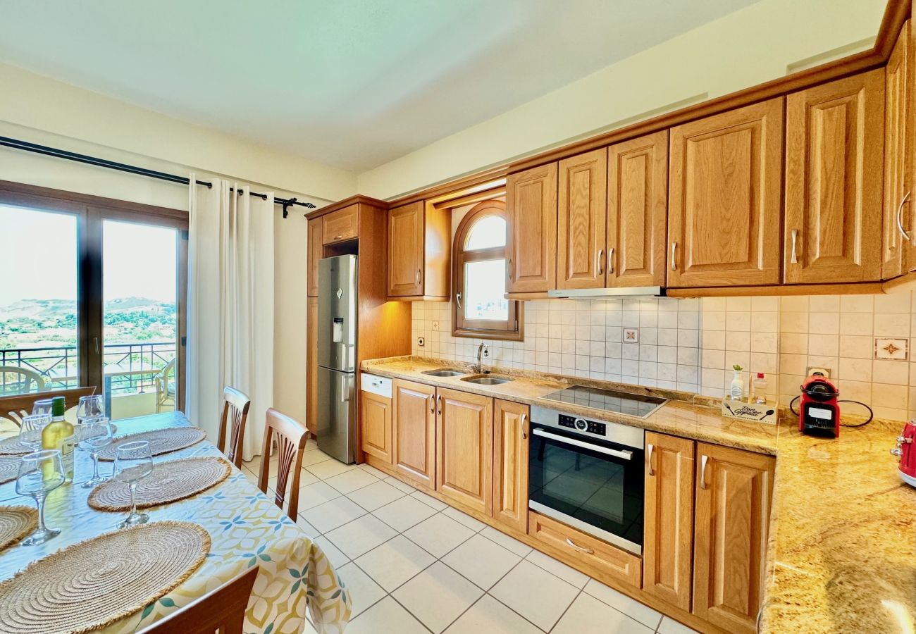 Villa in Arillas - Luxury Villa Makris with private heatable pool