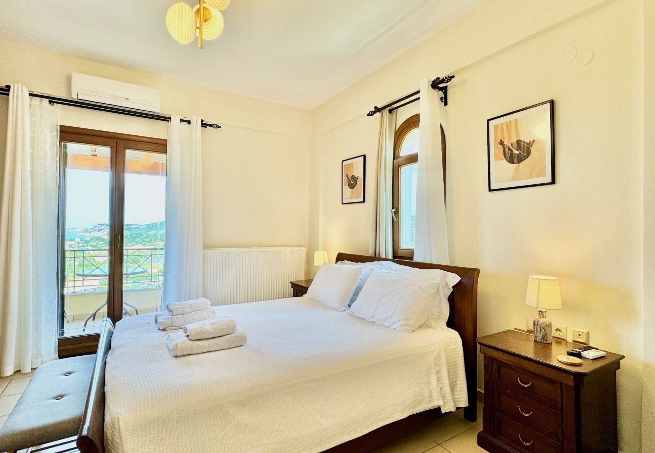 Villa in Arillas - Luxury Villa Makris with private heatable pool