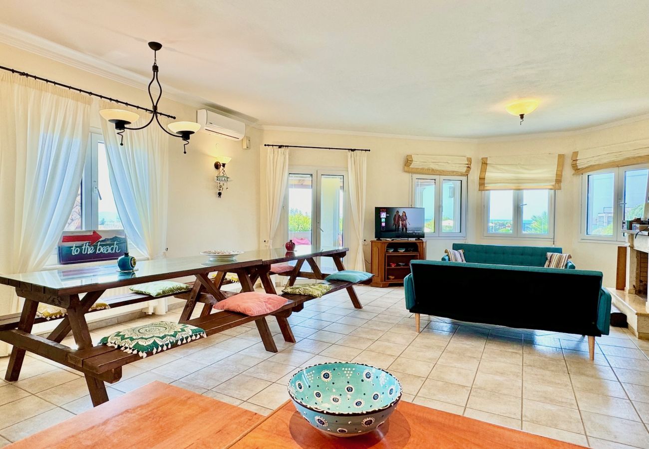 Villa in Acharavi - Beachfront Villa JustRelax with private pool