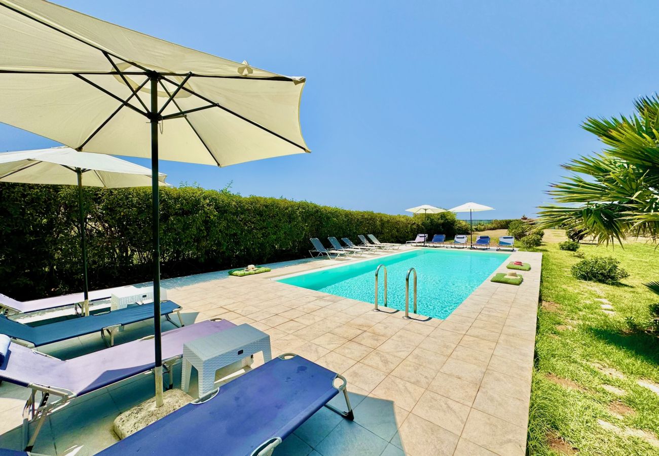 Villa in Acharavi - Beachfront Villa JustRelax with private pool