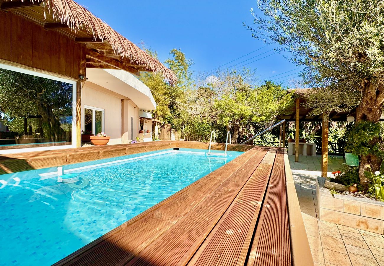 Villa in Dassia - Villa Sophia Central with private plunge pool