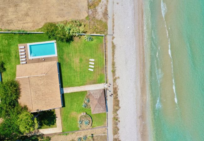 Villa in Acharavi - Beachfront Villa Calypso with private pool Villa in Acharavi - Beachfront Villa Calypso with private pool