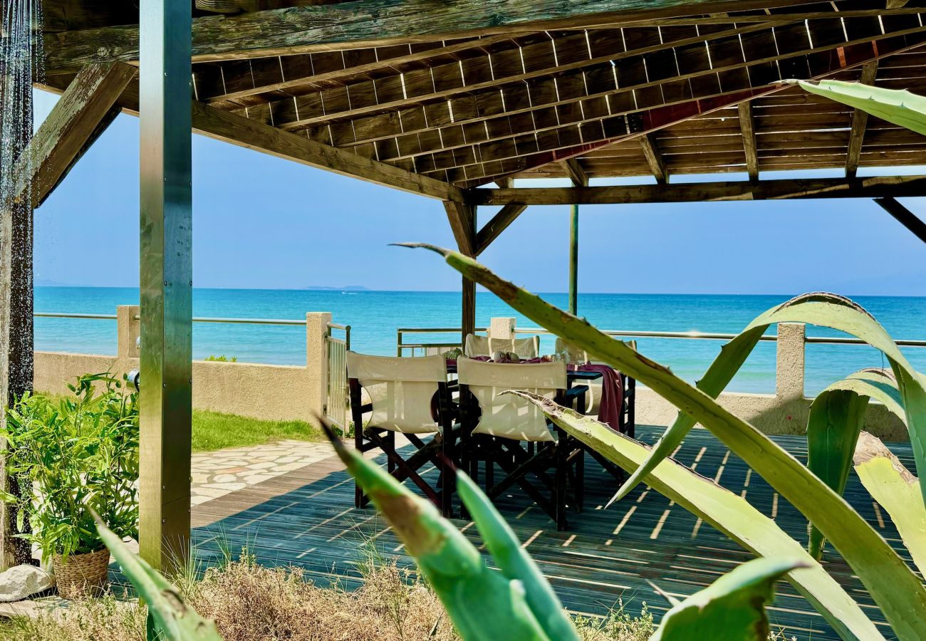 Villa in Acharavi - Beachfront Villa Calypso with private pool