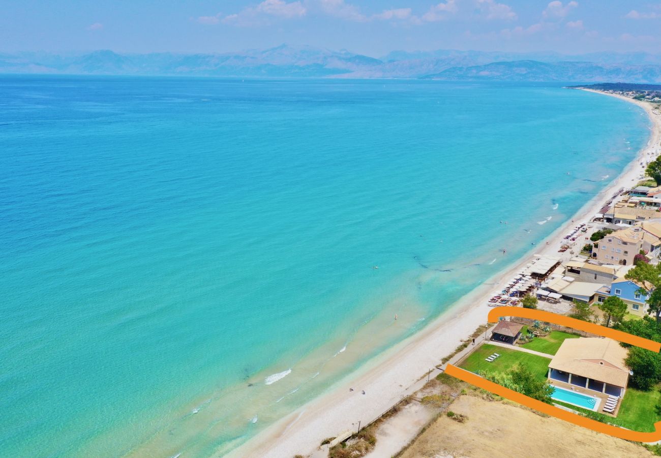 Villa in Acharavi - Beachfront Villa Calypso with private pool