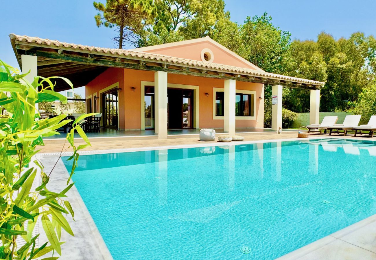 Villa in Acharavi - Beachfront Villa Calypso with private pool
