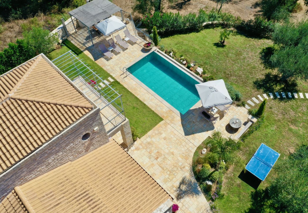 Villa in Dassia - Luxury Villa Mateo with private pool