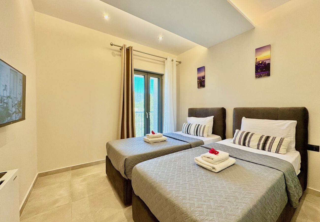 Villa in Dassia - Luxury Villa Mateo with private pool