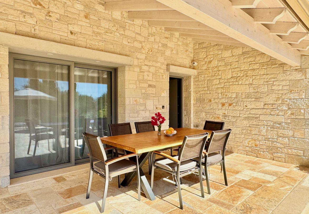 Villa in Dassia - Luxury Villa Mateo with private pool