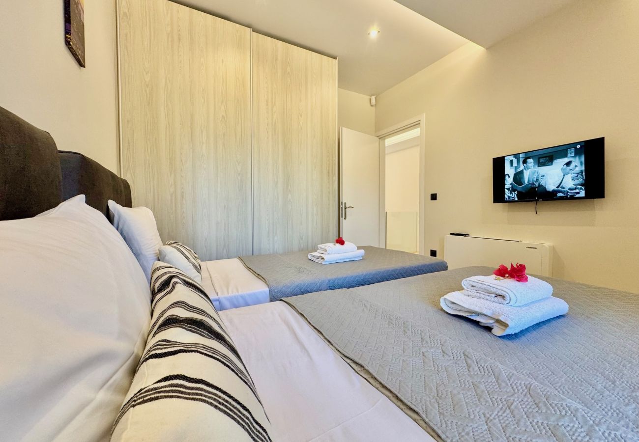 Villa in Dassia - Luxury Villa Mateo with private pool