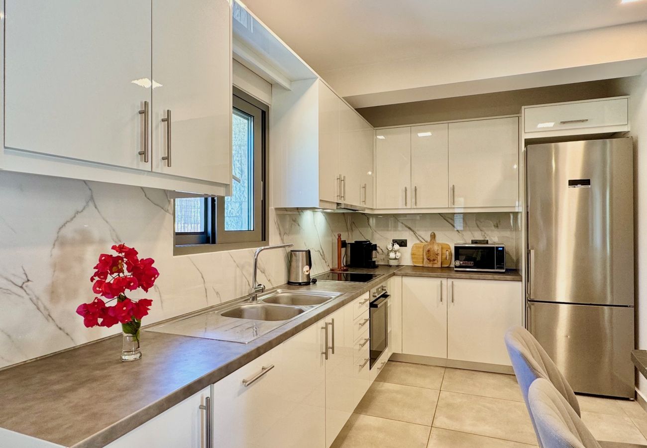 Villa in Dassia - Luxury Villa Mateo with private pool