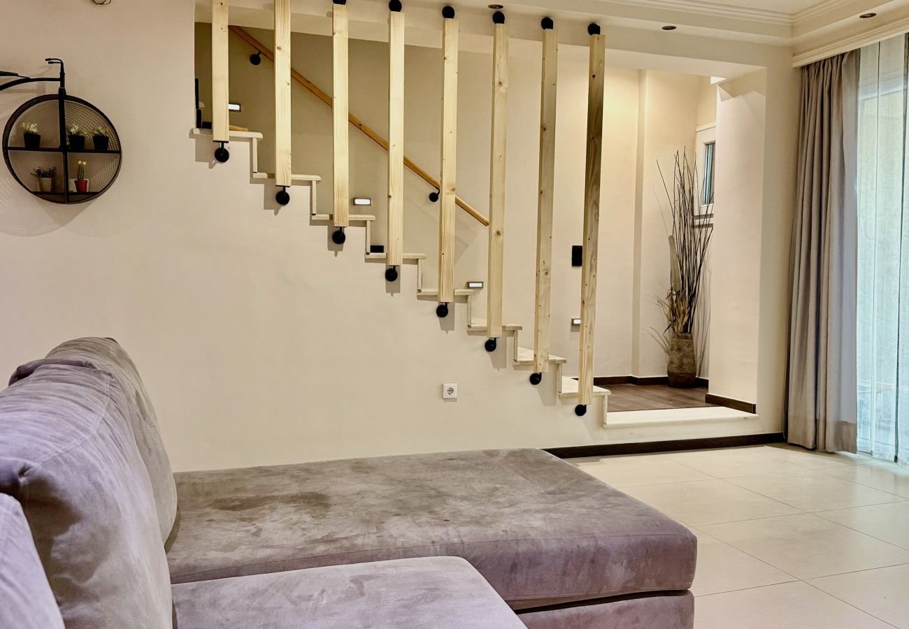 Villa in Sidari - Beachfront Villa Anatoli with private heated pool