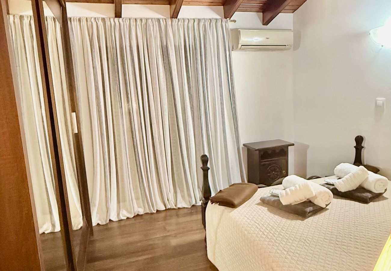 Villa in Sidari - Beachfront Villa Anatoli with private heated pool