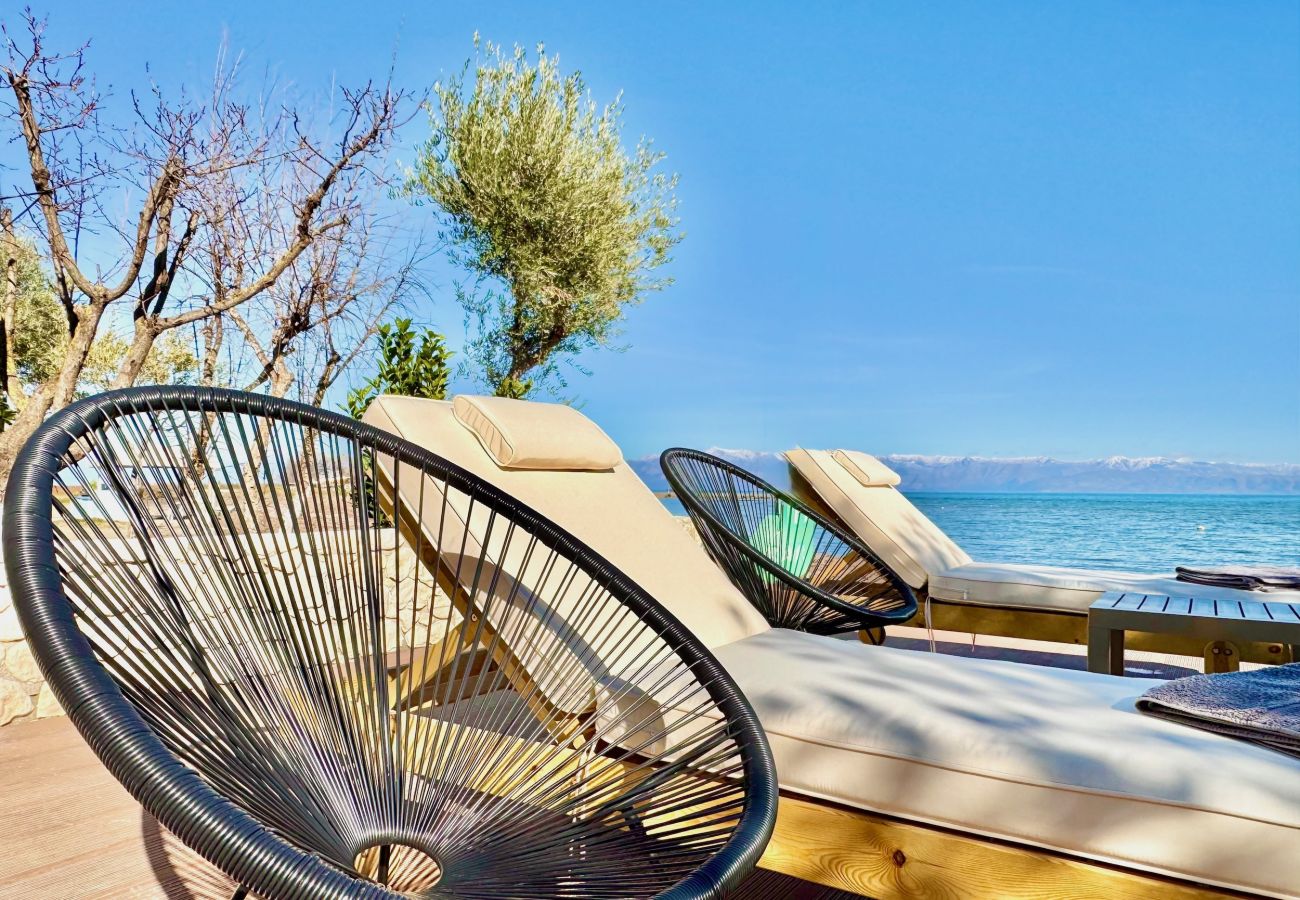 Villa in Sidari - Beachfront Villa Anatoli with private heated pool