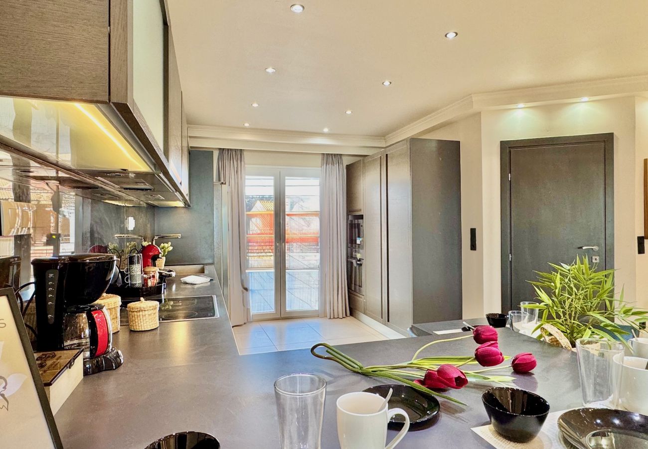 Villa in Sidari - Beachfront Villa Anatoli with private heated pool