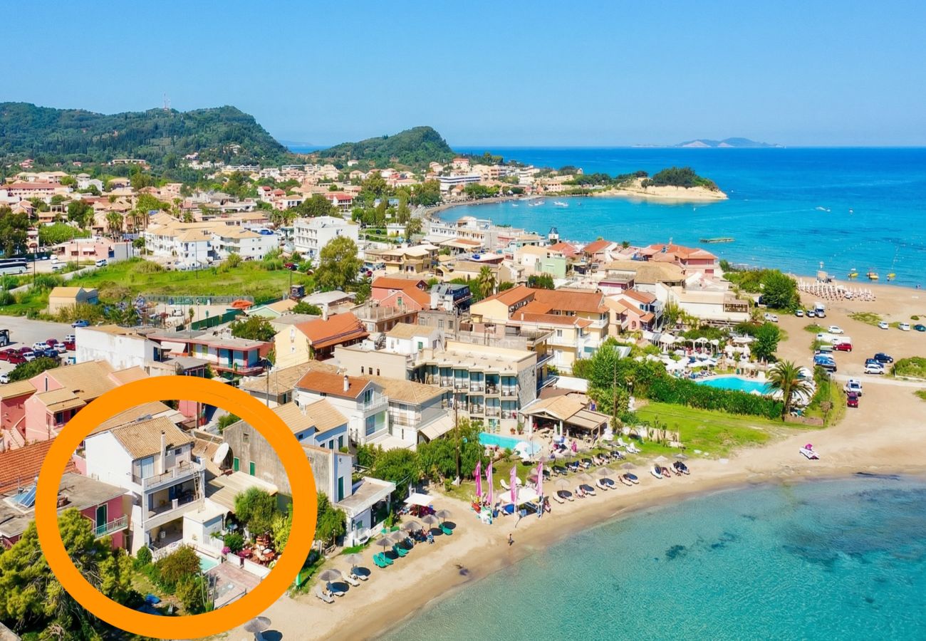 Villa in Sidari - Beachfront Villa Anatoli with private heated pool