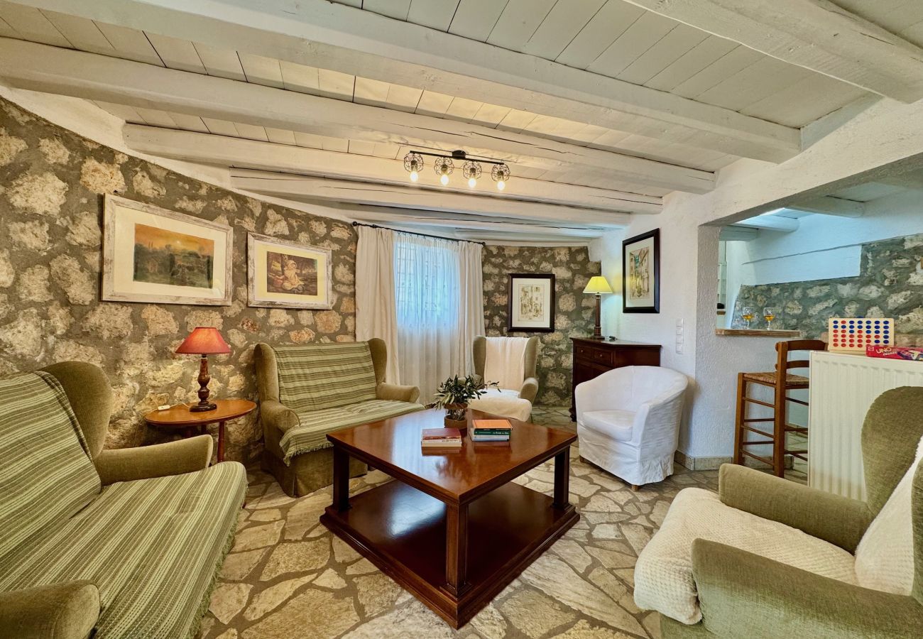 Villa in Kassiopi - Villa Sweet Nest with private heatable pool