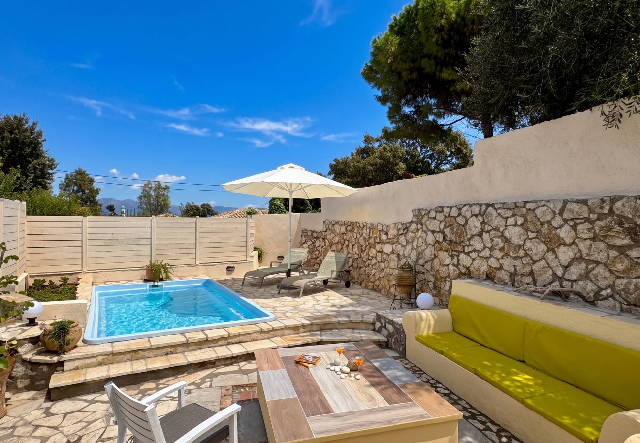 Villa in Kassiopi - Villa Sweet Nest with private heatable pool
