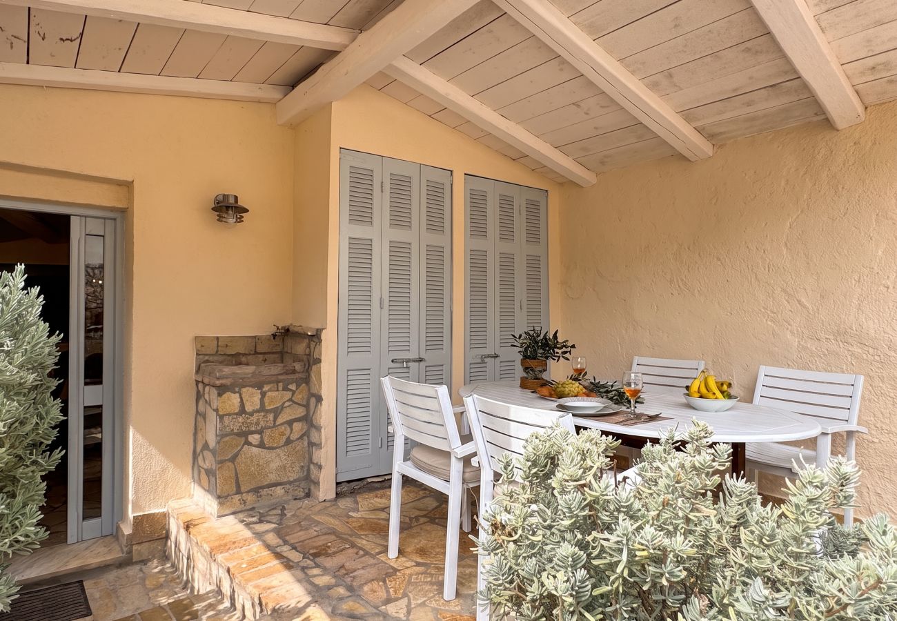 Villa in Kassiopi - Villa Sweet Nest with private heatable pool