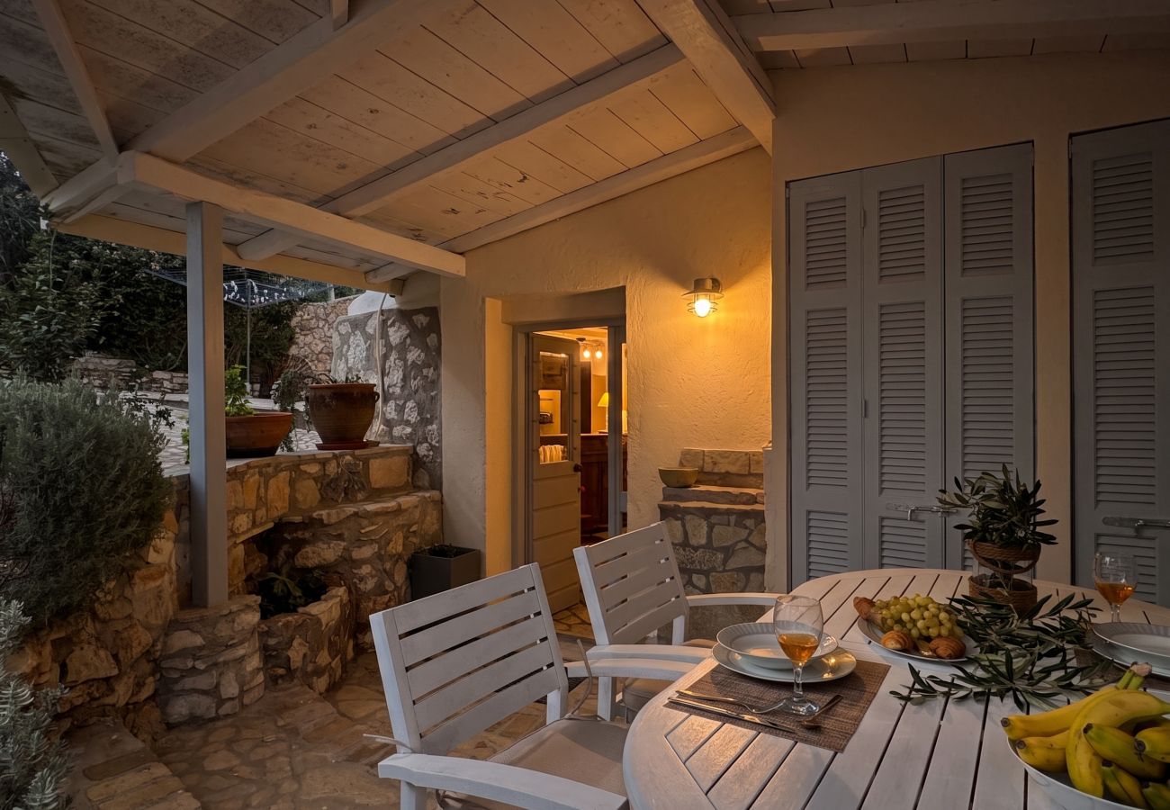 Villa in Kassiopi - Villa Sweet Nest with private heatable pool