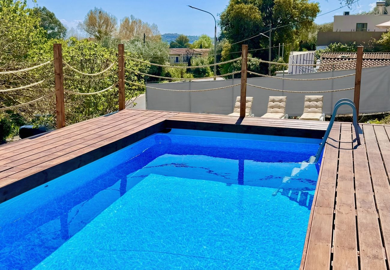 Villa in Dassia - Villa Verve Dassia with private pool