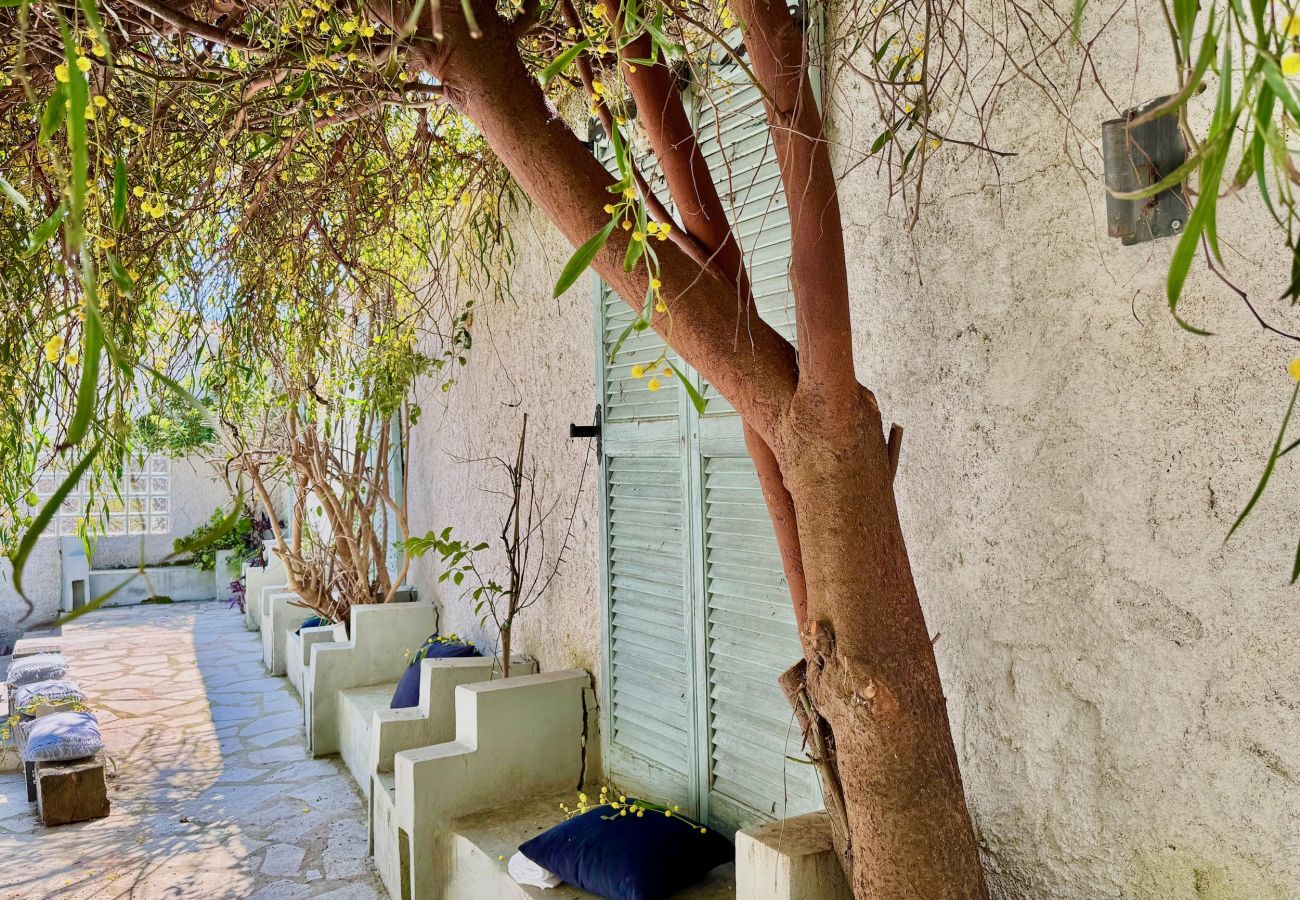 Apartment in Roda - Skouna 2 Luxury Suite