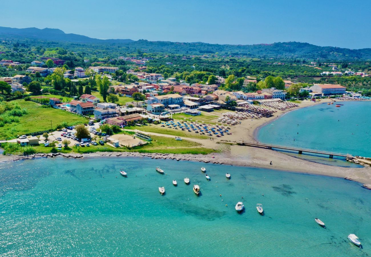 Apartment in Roda - Skouna 2 Luxury Suite