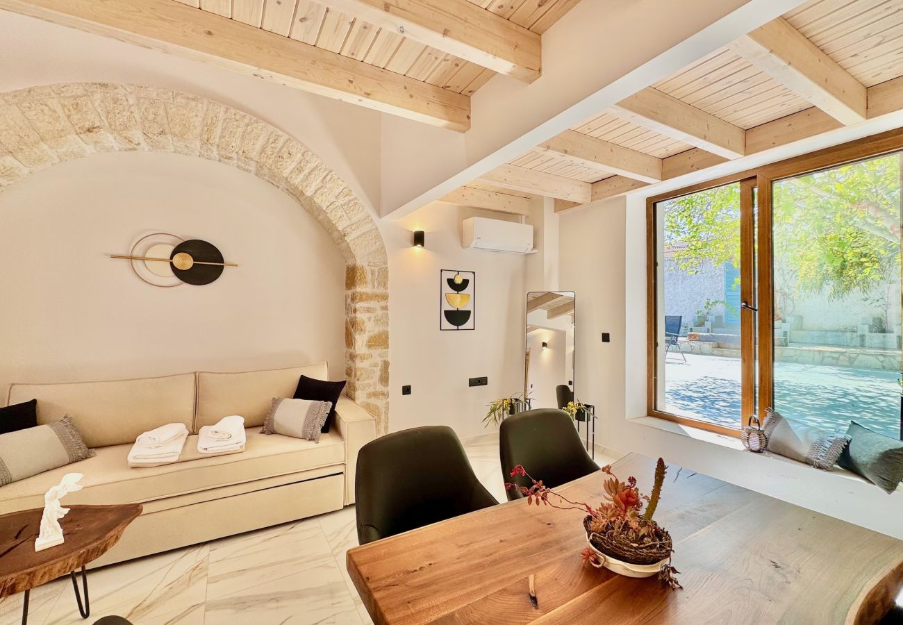 Apartment in Roda - Skouna 2 Luxury Suite