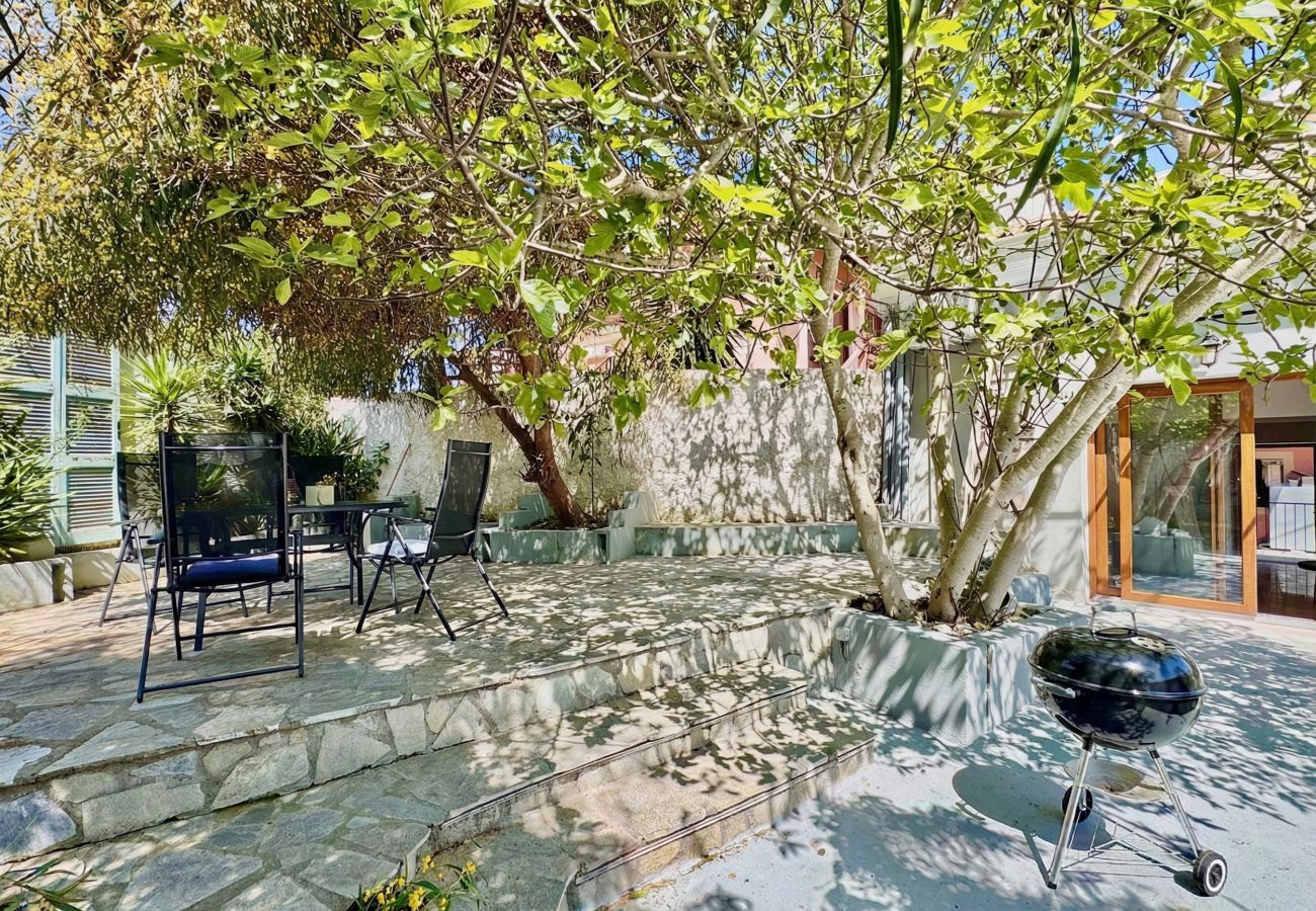 Apartment in Roda - Skouna 2 Luxury Suite