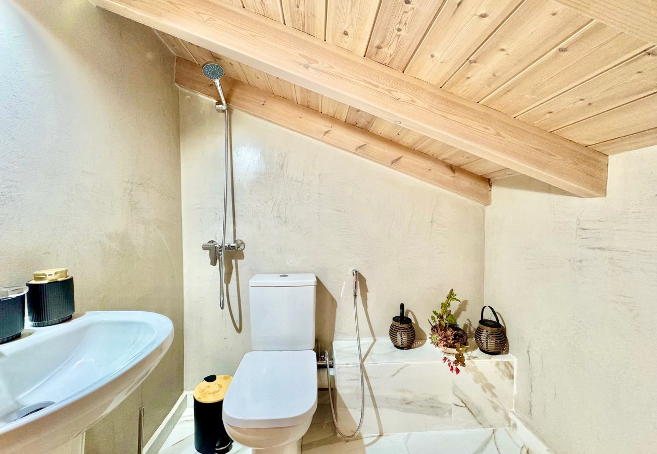 Apartment in Roda - Skouna 2 Luxury Suite