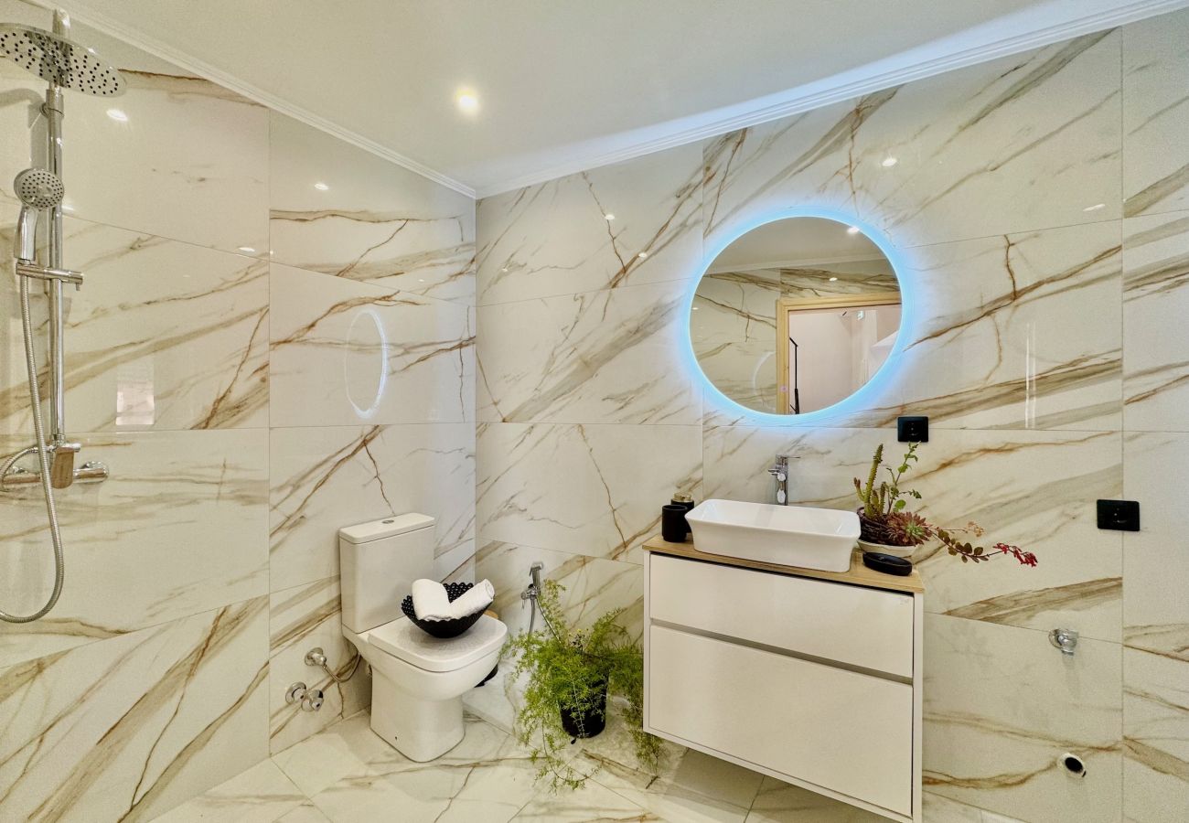 Apartment in Roda - Skouna 2 Luxury Suite