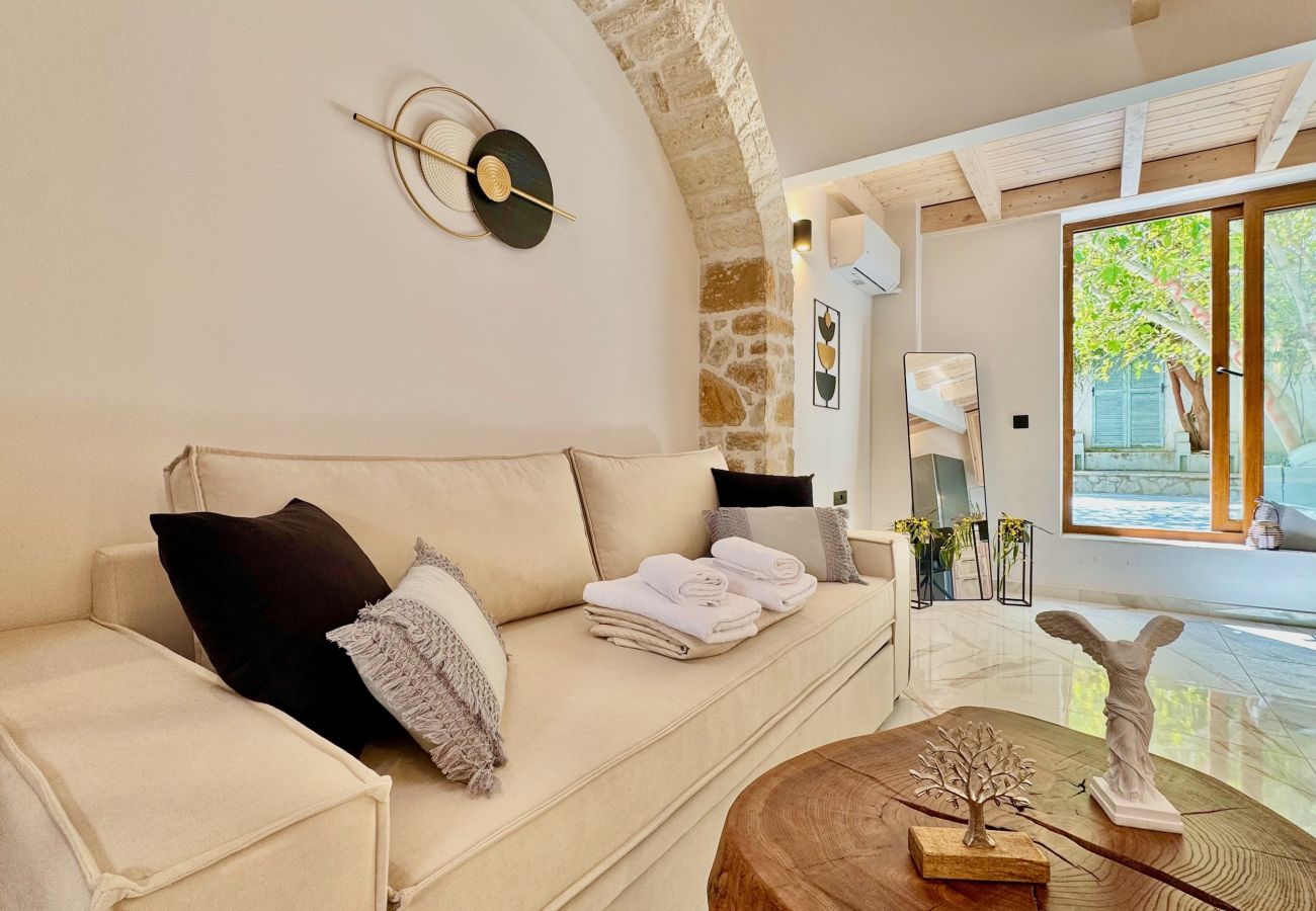 Apartment in Roda - Skouna 2 Luxury Suite