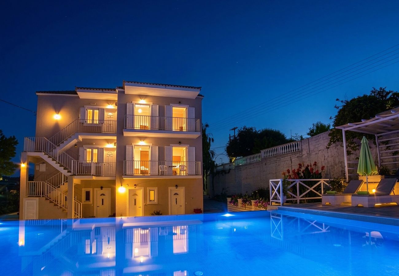 Villa in Ag. Stefanos - Villa Kouros with private pool for up to 32 guests