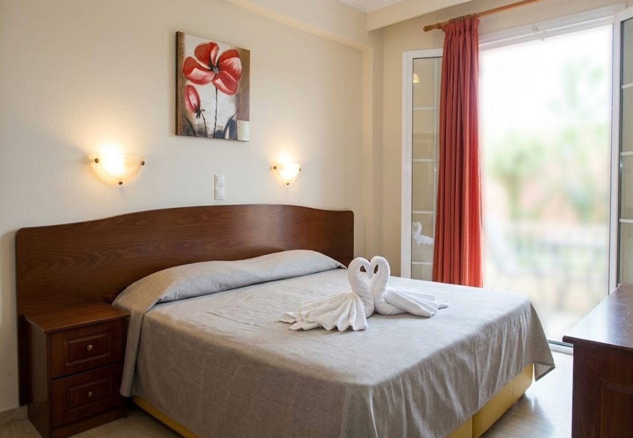 Villa in Ag. Stefanos - Villa Kouros with private pool for up to 32 guests