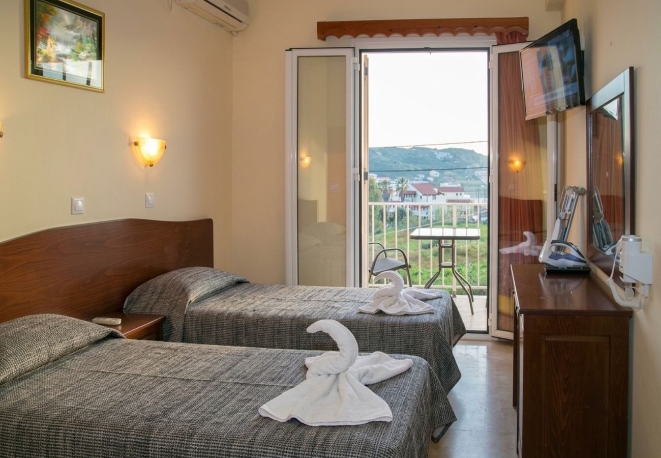 Villa in Ag. Stefanos - Villa Kouros with private pool for up to 32 guests