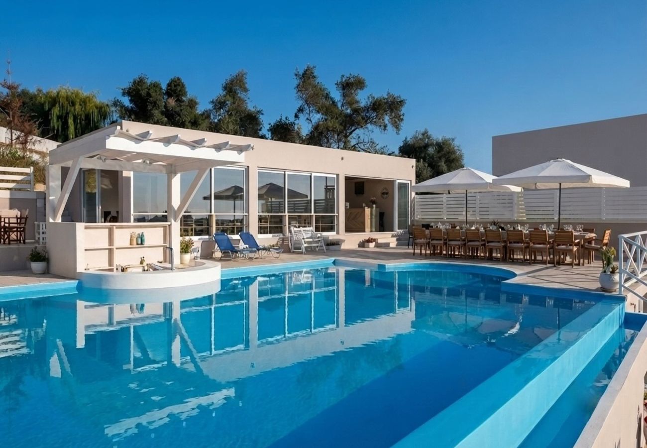 Villa in Ag. Stefanos - Villa Kouros with private pool for up to 32 guests